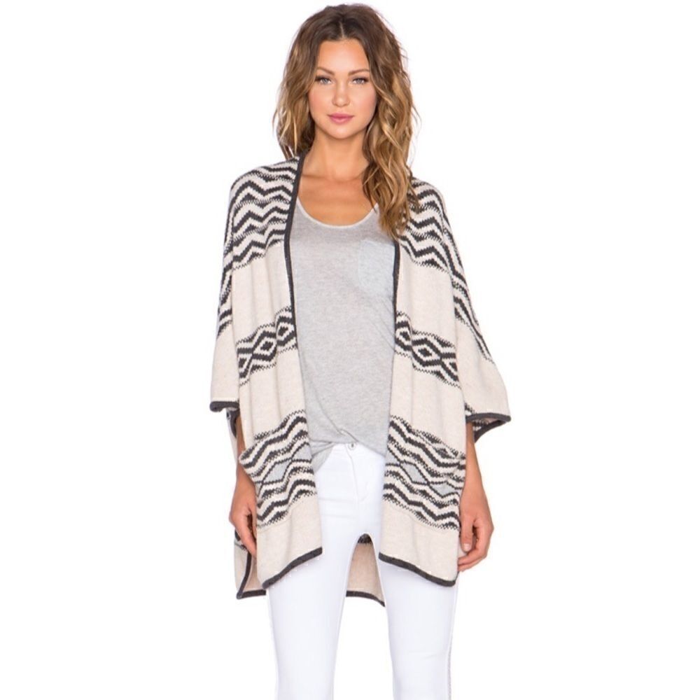 Revolve Yerse Cape in Ari